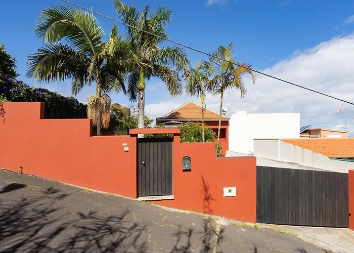 Дом отдыха Live Cala Санта-Урсула