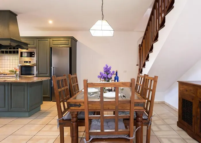 Live Cala Дом отдыха Санта-Урсула